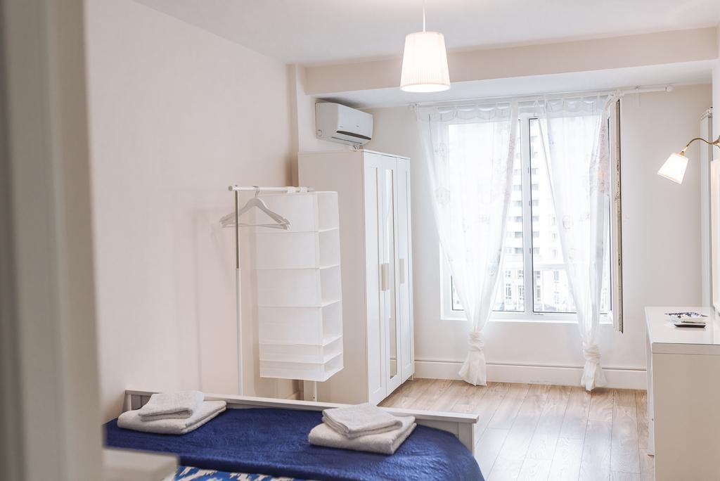 River View - Old City Apartment Bukarest Exterior foto